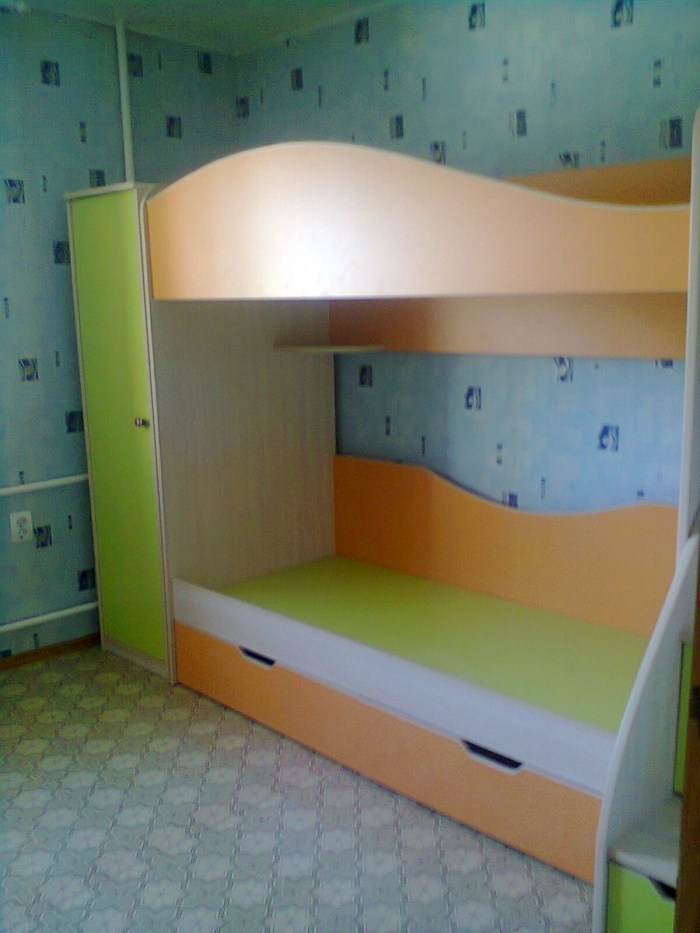 Детская комната .Материал ЛДСП фасад комбинированный .
