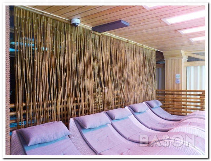 Эксклюзивные шторы из натурального бамбука. Изготовлены по индивидуальному заказу для зоны коллагенария. 
Дизайнер Юлия Руш, салон на Серебренниковской 14/1