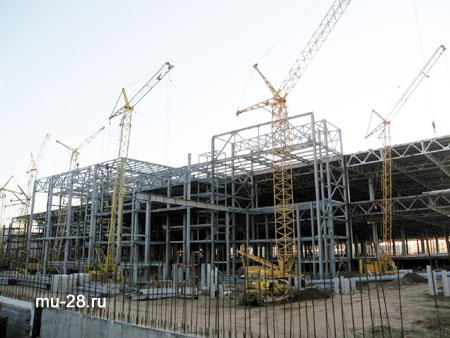монтаж металлоконструкций быстровозводимого здания "Крокус Экспо" Москва.