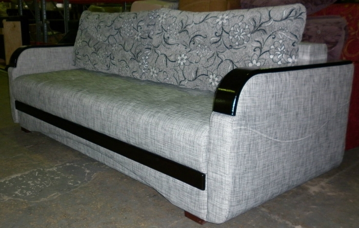 перетяжка и ремонт дивана, изменение дизайна