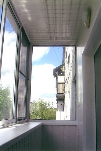 "необычный" балкон в обычной хрущевке