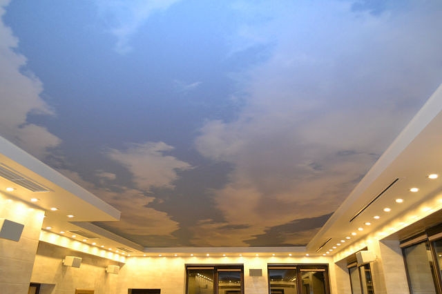 Натяжной потолок с фотопечатью