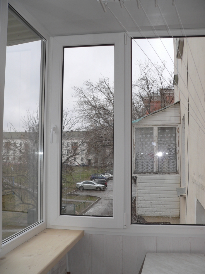 Застекление, утепление и отделка балкона