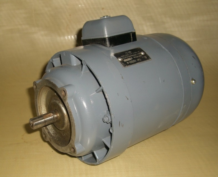 Электродвигатель АОЛ 22-4 0,4кВт 1400 об/м (фланец на 3 отв.)