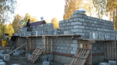 этап строительства дома в п.Шелковичиха. другие готовые объекты можно посмотреть http://blagov.su/galereya-ob-ektov