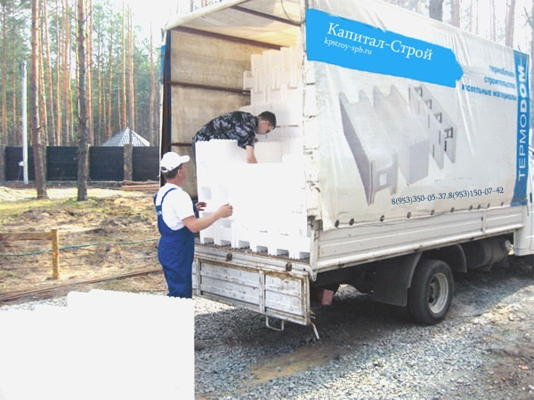 Компания имеет специальный транспорт для доставки продукции по всем регионам