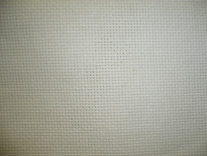 Лён. 100% льняное полотно, смесовое полотно - 51% лен + 49% хлопок: скатертное полотно, ткани бельевые, костюмные и блузочно-сорочечные ткани, холст полотенечный, художественные ткани (холст для живописи, театральное полотно, ткань для вышивки), равентух, тентовая ткань, двуниток, махра.
