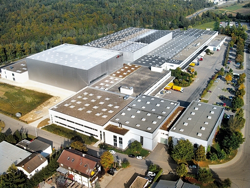 Центральный склад в г. Нагольд, Германия. 
По размеру склад соответствует площади 15 футбольных полей..