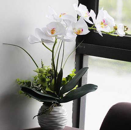 Орхидея искусственная из латекса  . Цена 98  руб.